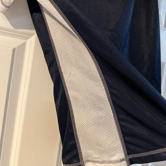 Patriots Women’s Lightweight Jersey with Sparkly Logo and Mesh Sides - Picture 3 of 5